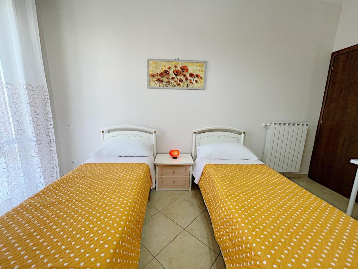 Flavia Apartment Castellammare di Stabia Exteriör bild